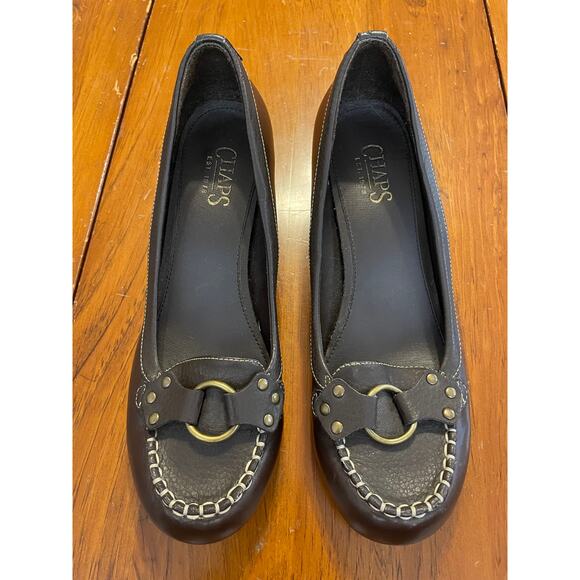 Chaps Shoes - Chaps Womens Low Heel Shoes Size 8.5 Formal Brown Stitched 10/09 Buckle Slip On